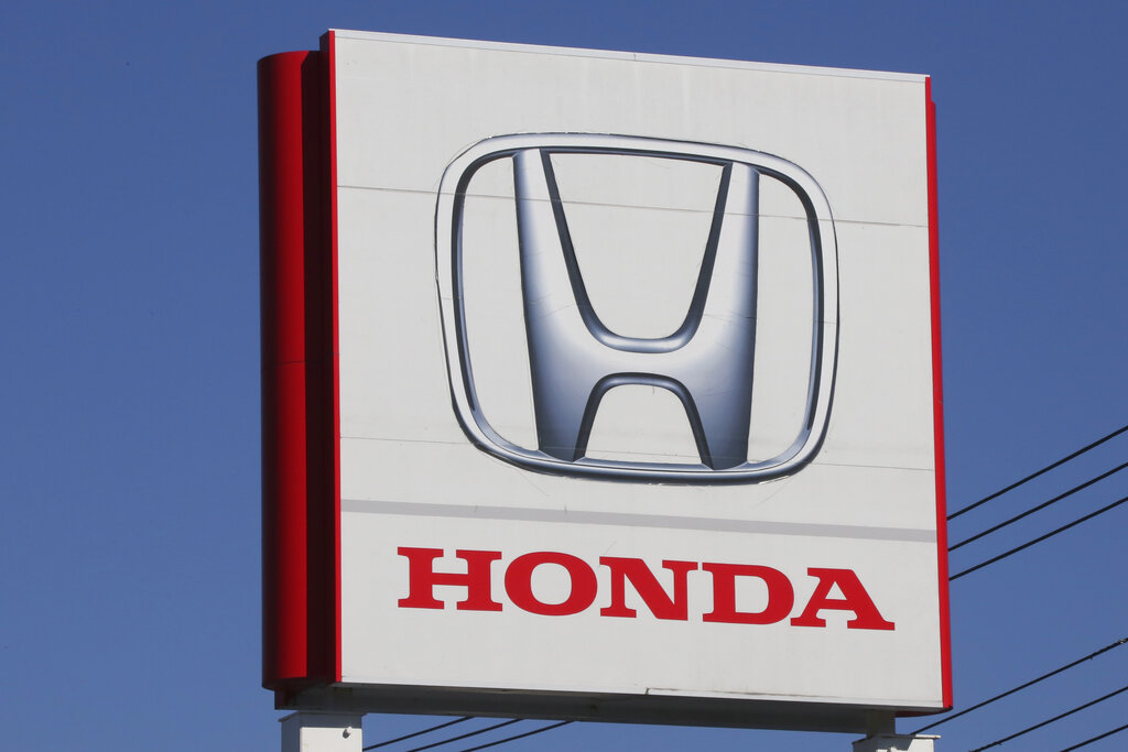 US tells owners to park old Hondas until air bags are fixed News